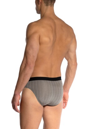 RED2503 Sportbrief 